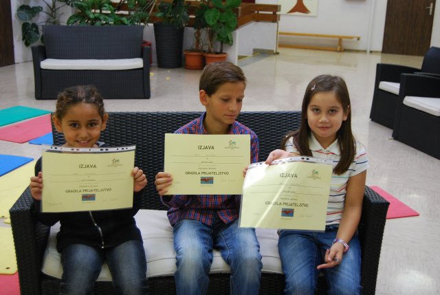 gradimo prijateljstvo 156